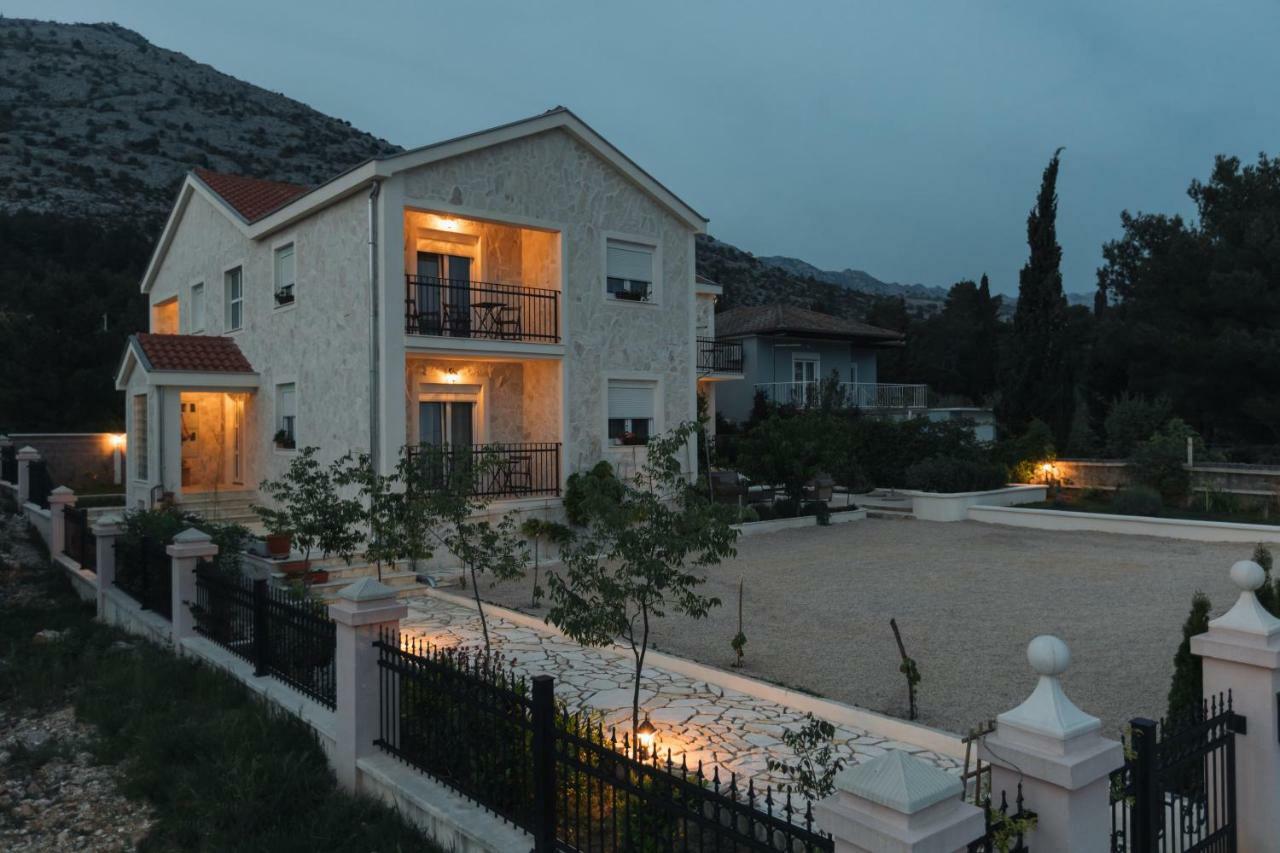 Apartmán Hedon-Stone Starigrad Paklenica Exteriér fotografie