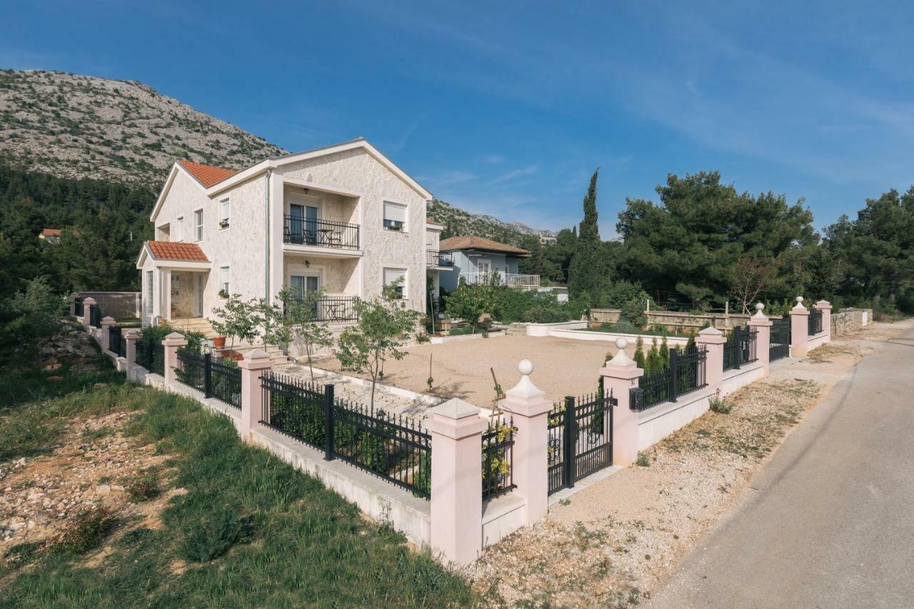 Apartmán Hedon-Stone Starigrad Paklenica Exteriér fotografie