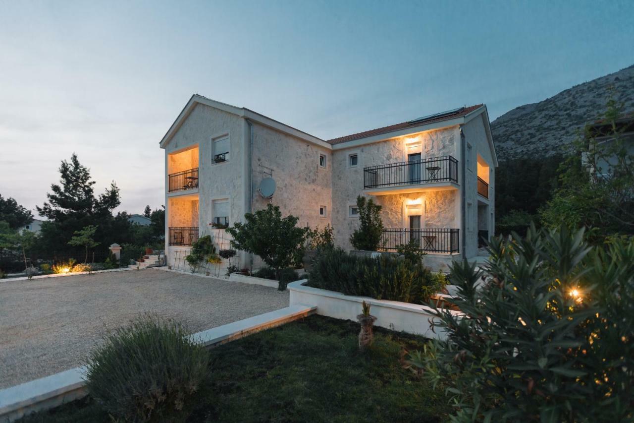 Apartmán Hedon-Stone Starigrad Paklenica Exteriér fotografie