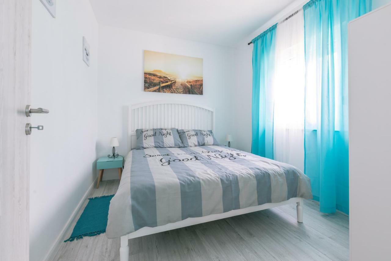 Apartmán Hedon-Stone Starigrad Paklenica Exteriér fotografie