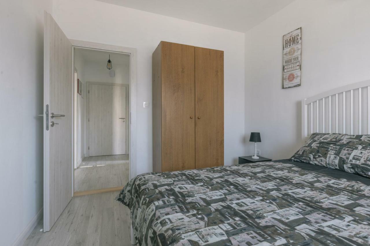 Apartmán Hedon-Stone Starigrad Paklenica Exteriér fotografie