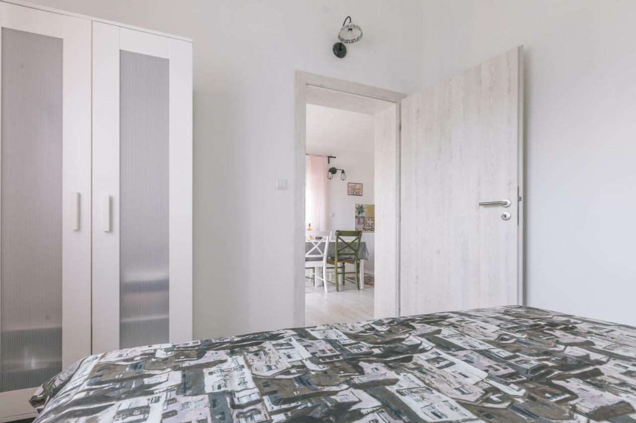 Apartmán Hedon-Stone Starigrad Paklenica Exteriér fotografie